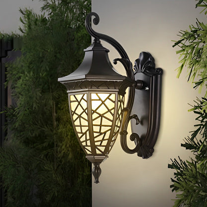 Retro Pattern Waterproof Black American Style Solar Powered Wall Lamp