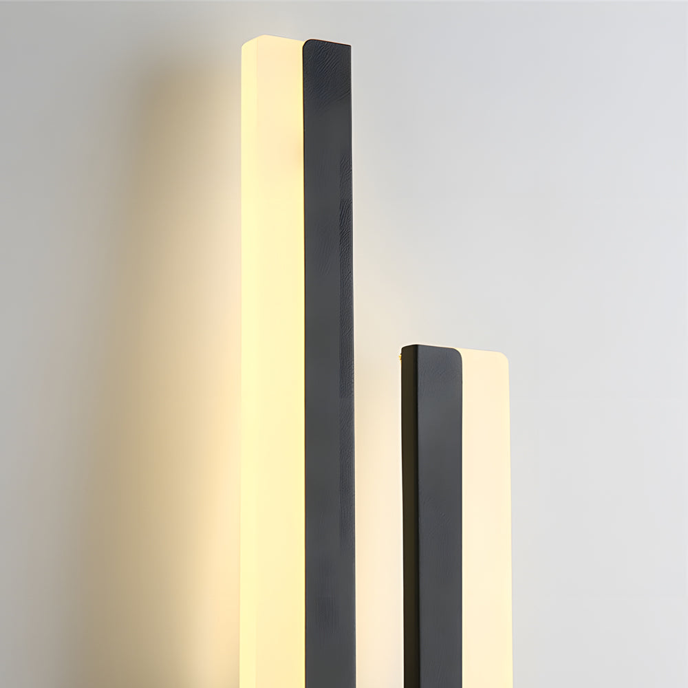 Modern 2-Light Linear LED Wall Lamp with 3-Step Dimming - Black/Gold Wall Sconce