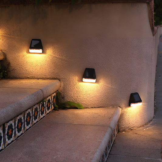 4 Pcs Dusk-to-Dawn Sensor Step Lights Outdoor Warm White LED Solar Stair Lighting