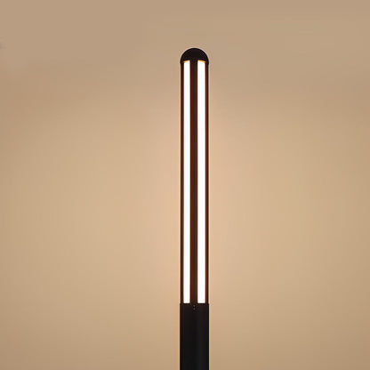 Minimalist Waterproof LED Black Modern Residential Outdoor Pole Lights Yard Lighting