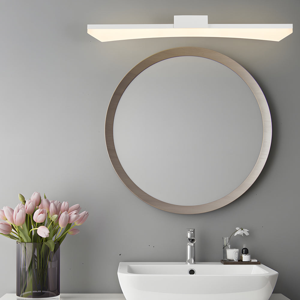 Ultra-Sleek Curved Linear LED Vanity Light for Modern Bathrooms