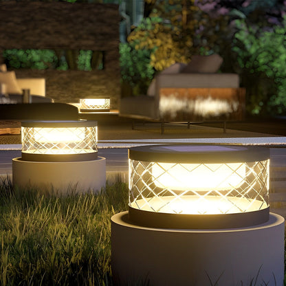 Round Creative Acrylic Waterproof Black Modern Solar Post Caps Lights