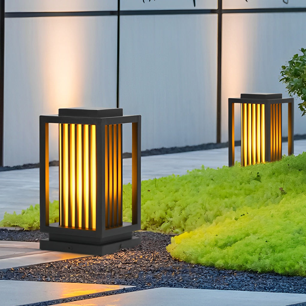 Minimalist Vertical Strip Shape Waterproof LED Black Outdoor Lawn Lamp