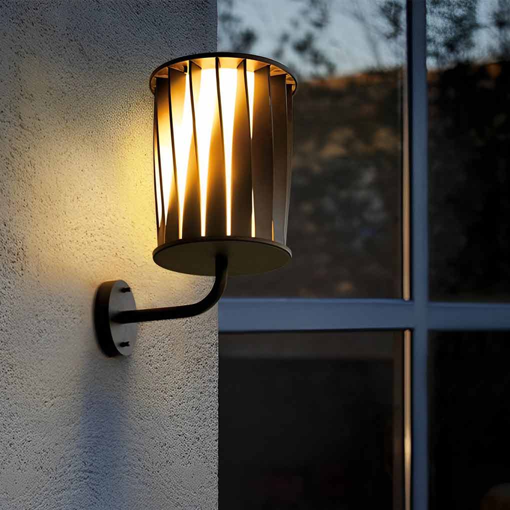 Creative Twisted Waterproof LED Modern Outdoor Wall Lamp Plug in Wall Lights