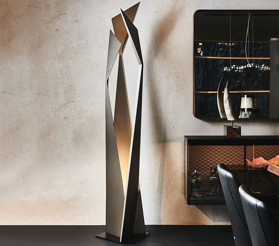 Thriller Floor Lamp