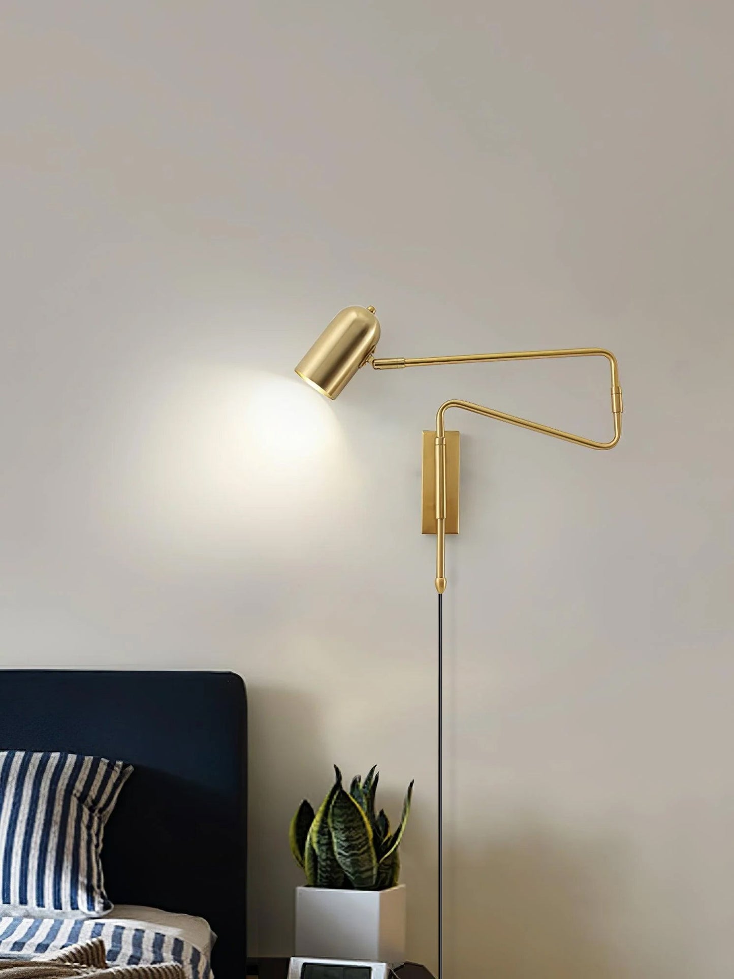 Adjustable Arm Plug In Wall-mounted light Wall Lamp