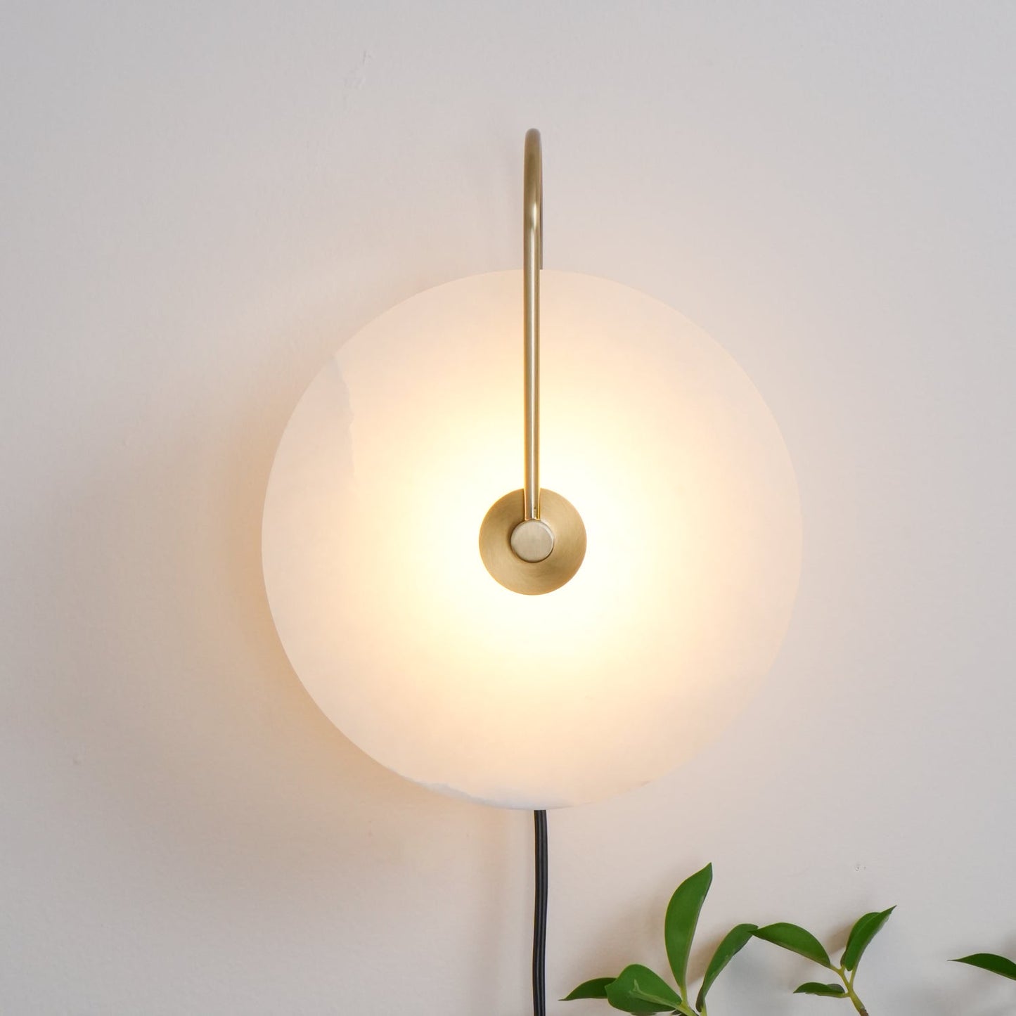 Alabaster LED Plug-In Lamp bracket Wall Lamp