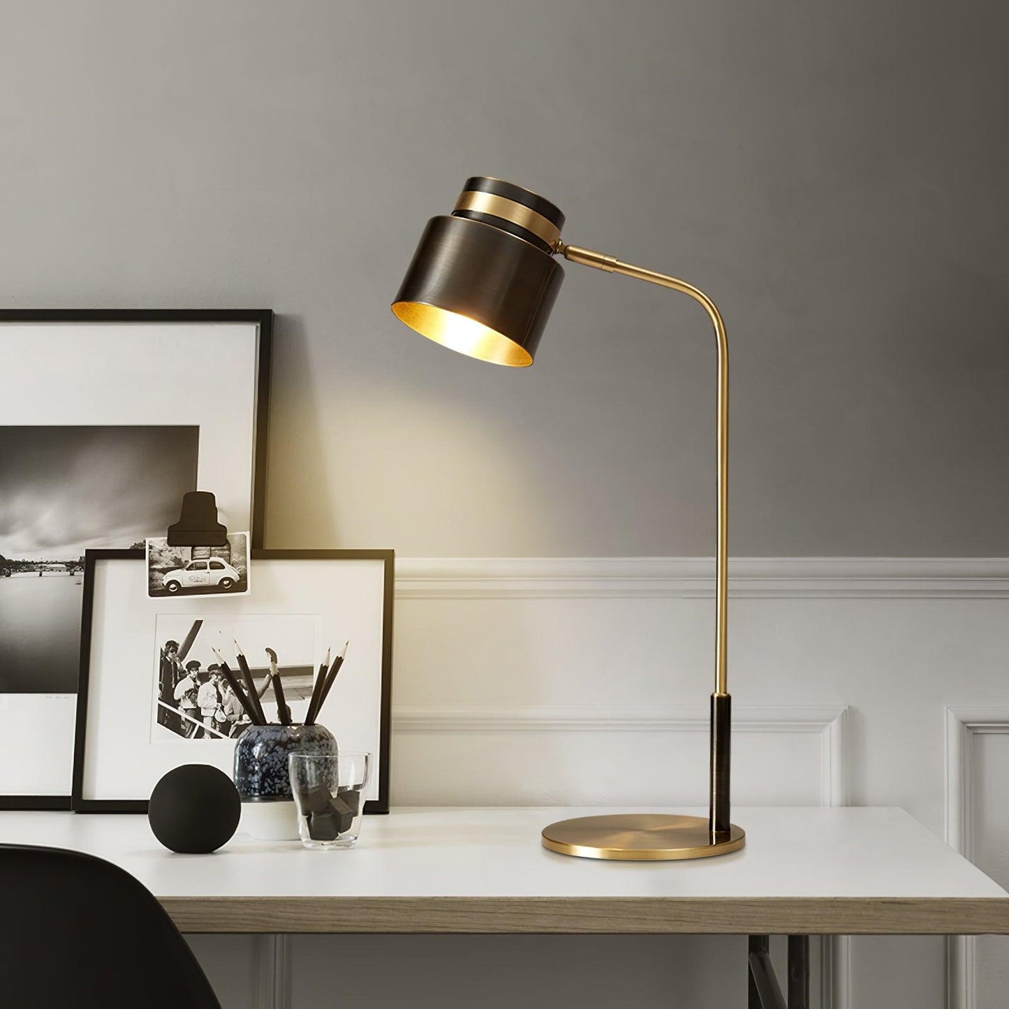 Ari Scandustrial Accent lamp Table Lamp