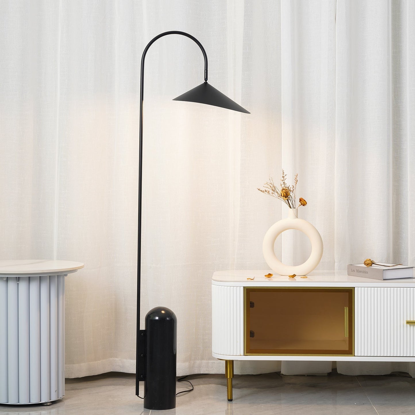 Arum Floor-mounted Lamp Floor Lamp