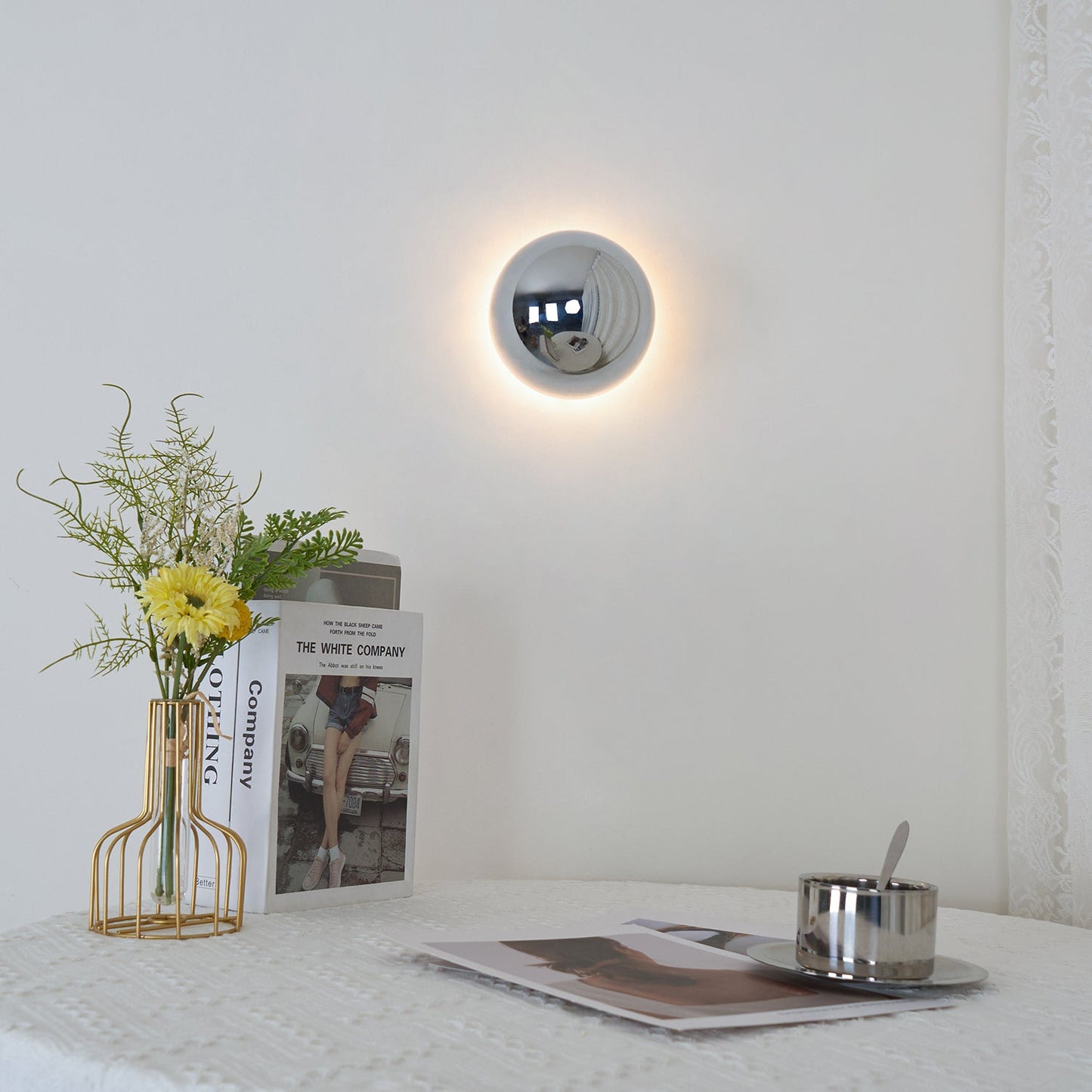 Aurum Sphere Bracket light Wall Sconce