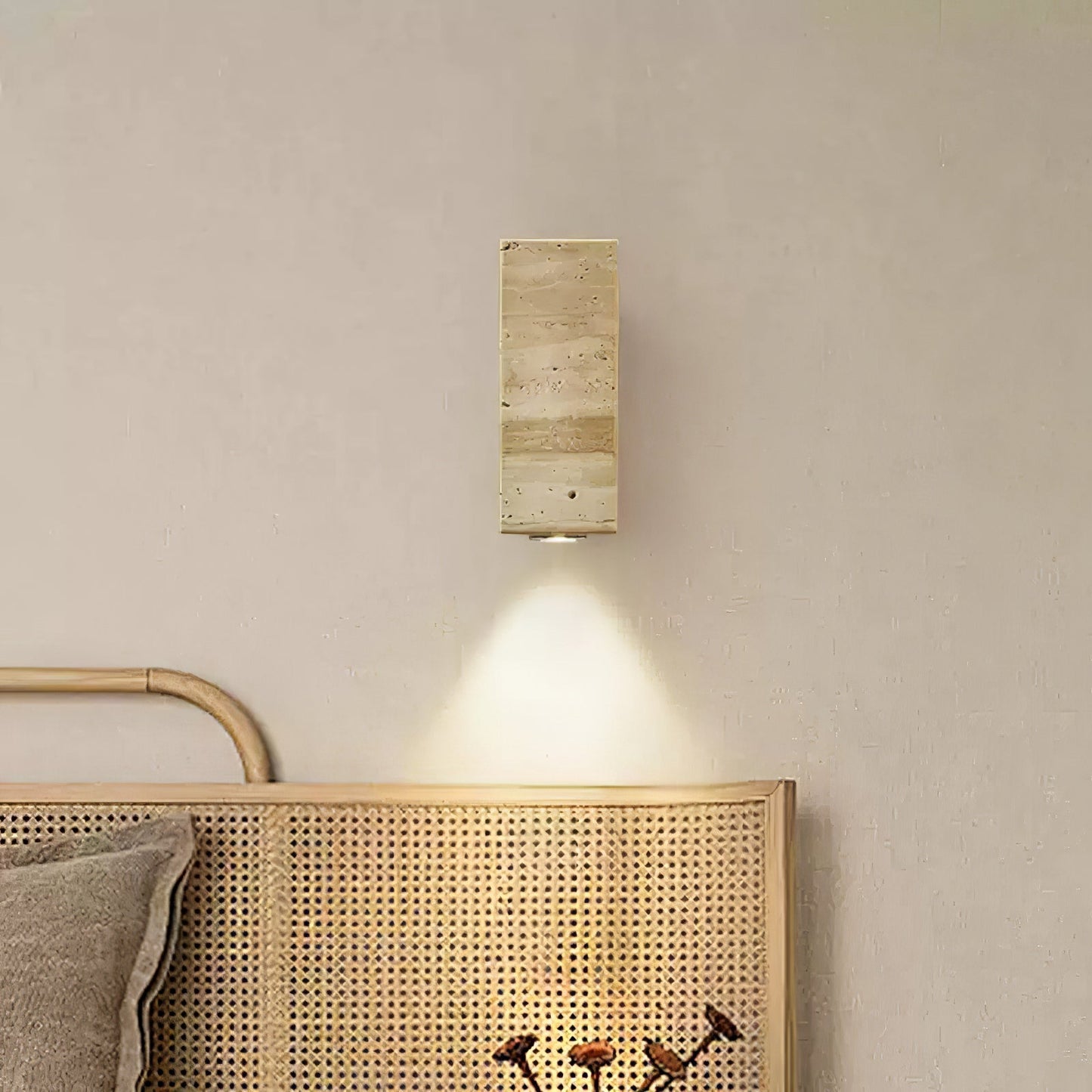 Blend Plug-in Wall light Wall Sconce