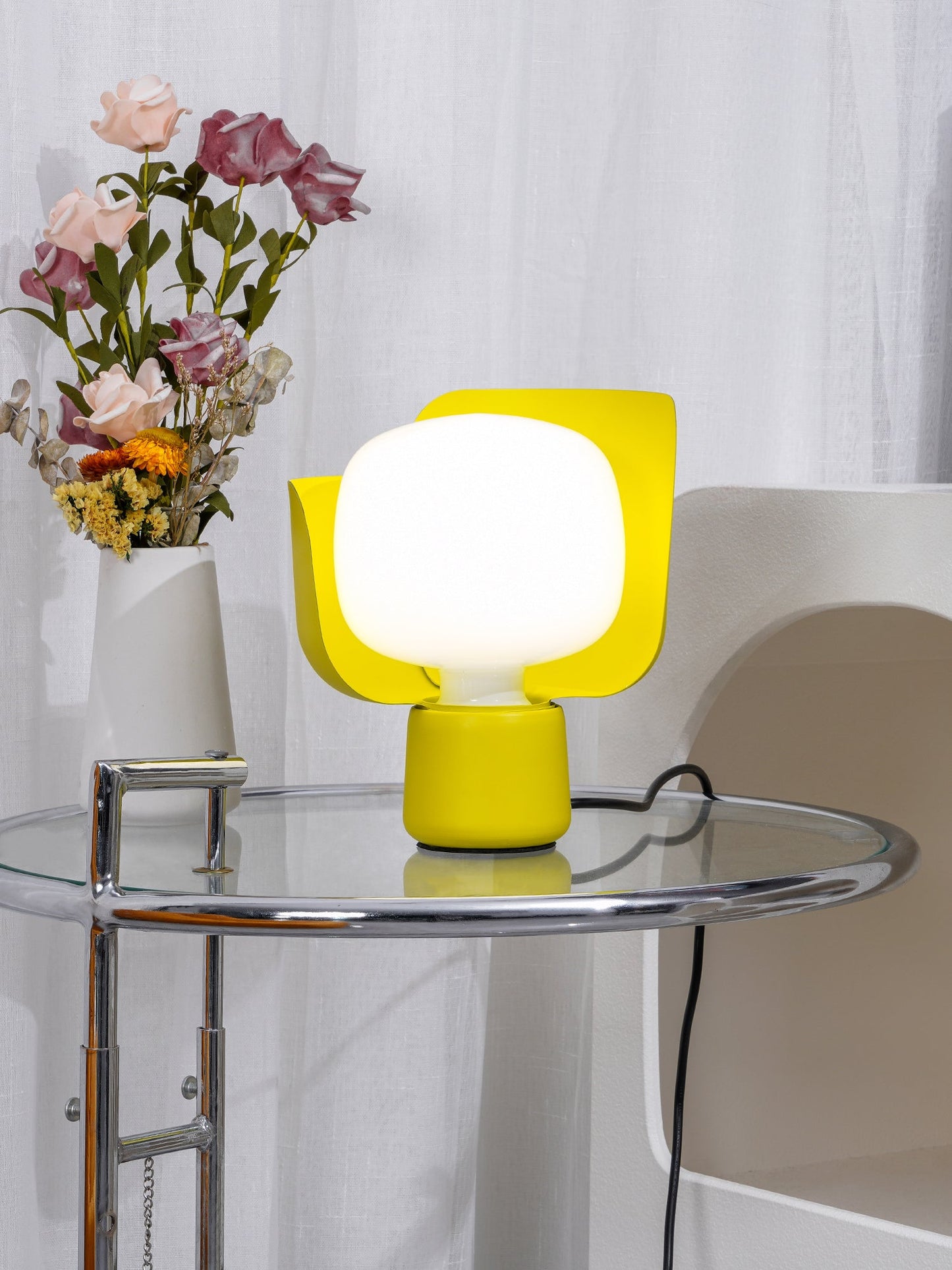 Petals Glass Accent lamp Table Lamp