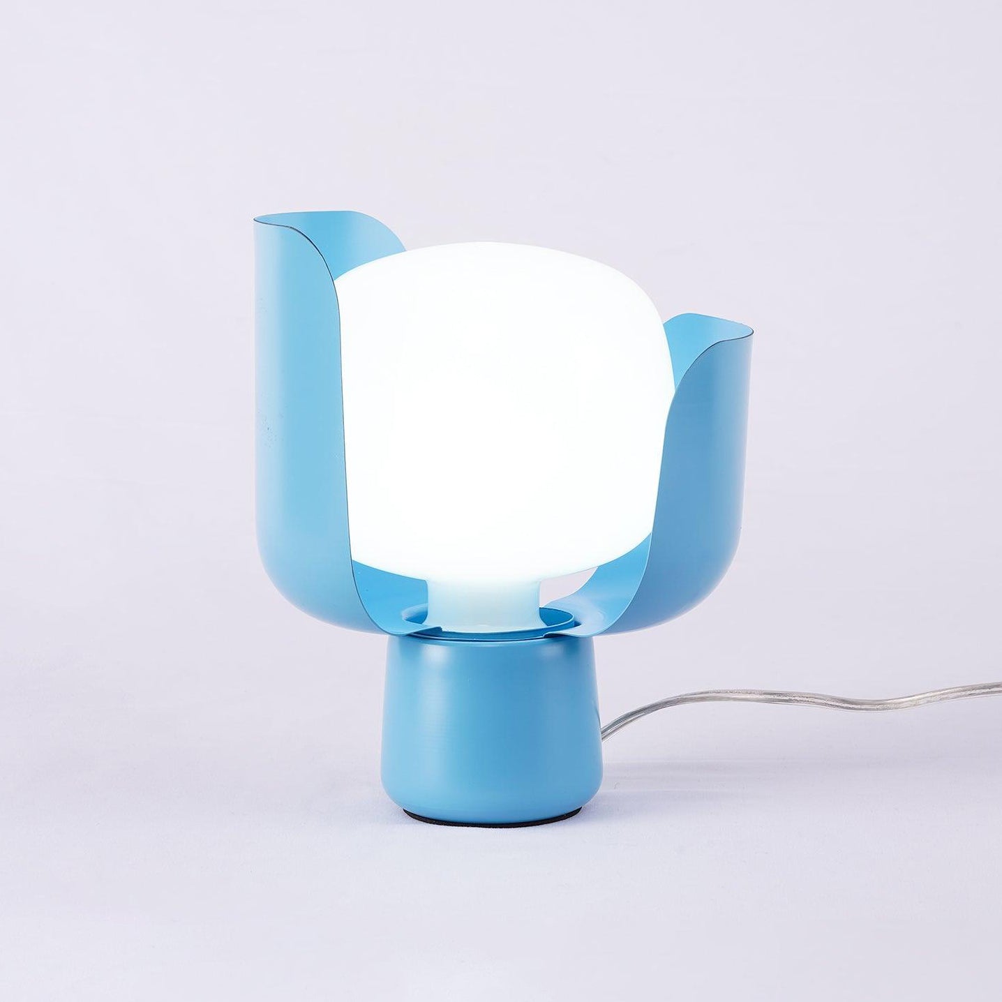 Petals Glass Accent lamp Table Lamp