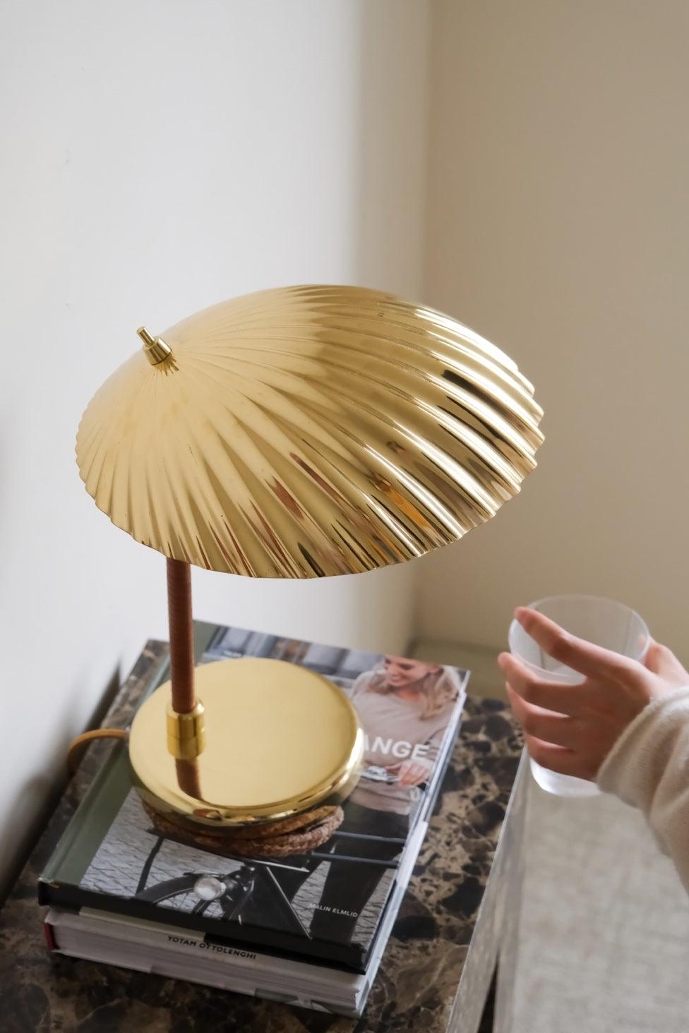 Brass Shell Nightstand lamp Table Lamp