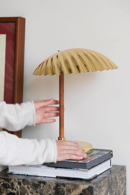 Brass Shell Nightstand lamp Table Lamp