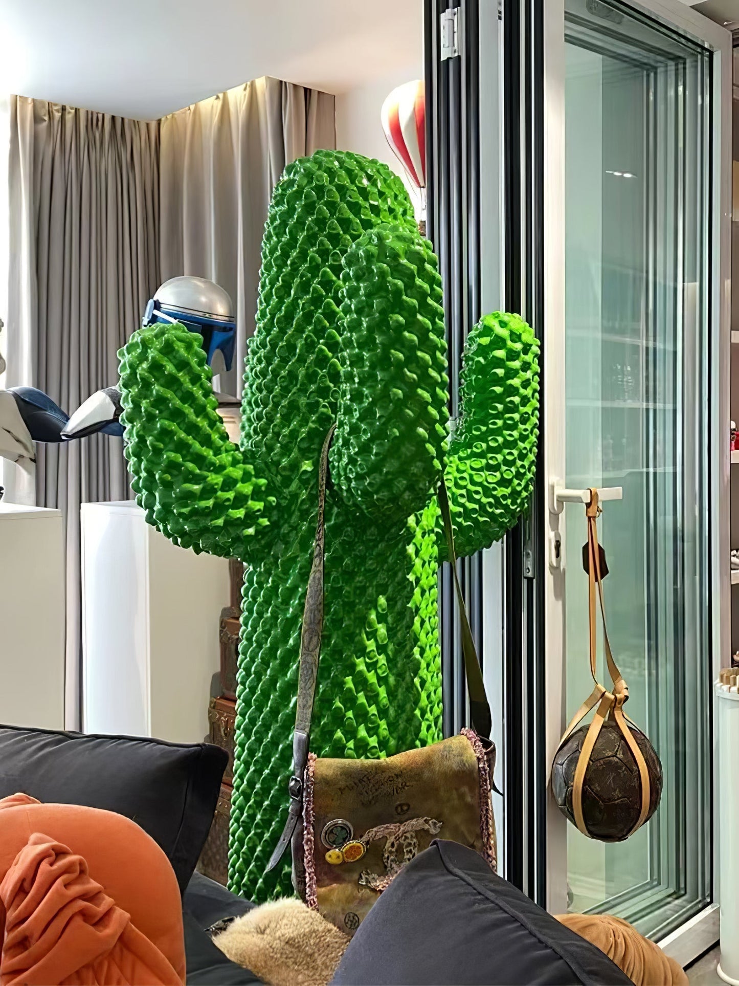 Mello Sculptural Accent lamp Cactus Coat Rack