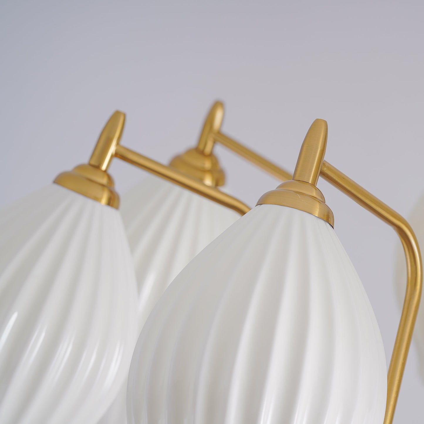 Ceramic Ribbed Gasolier Chandelier