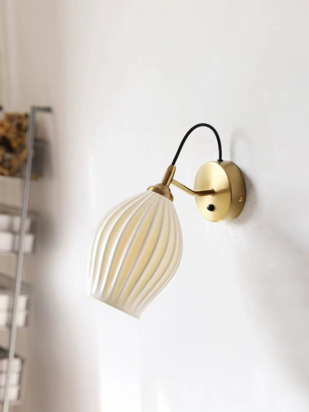 Ceramic Ribbed Lamp bracket Wall light