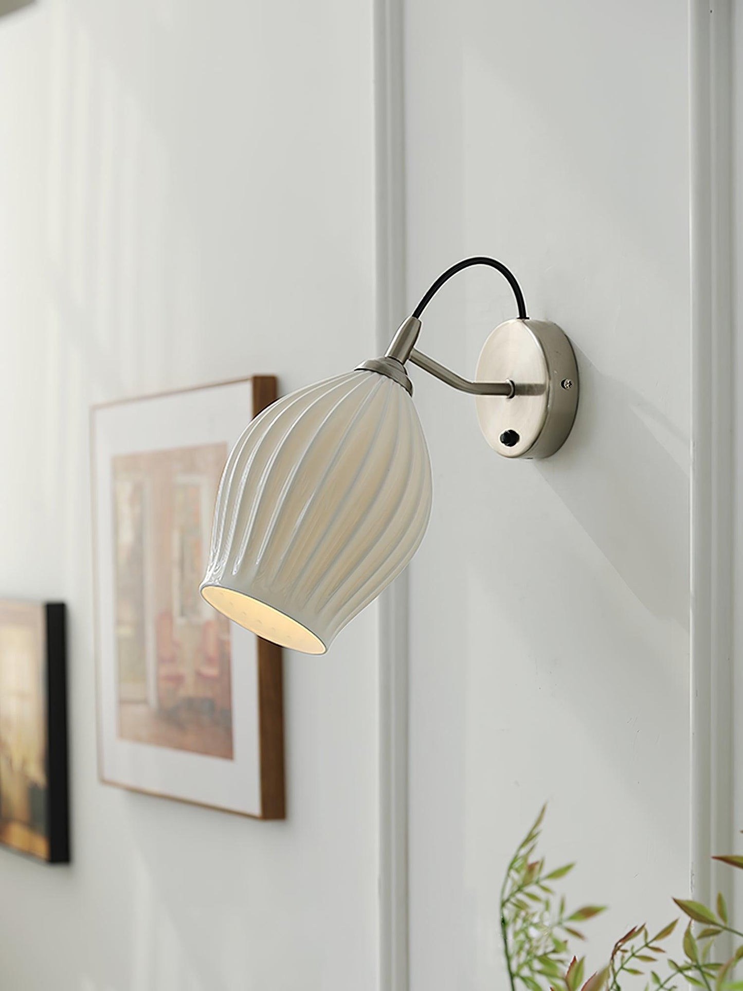 Ceramic Ribbed Lamp bracket Wall light