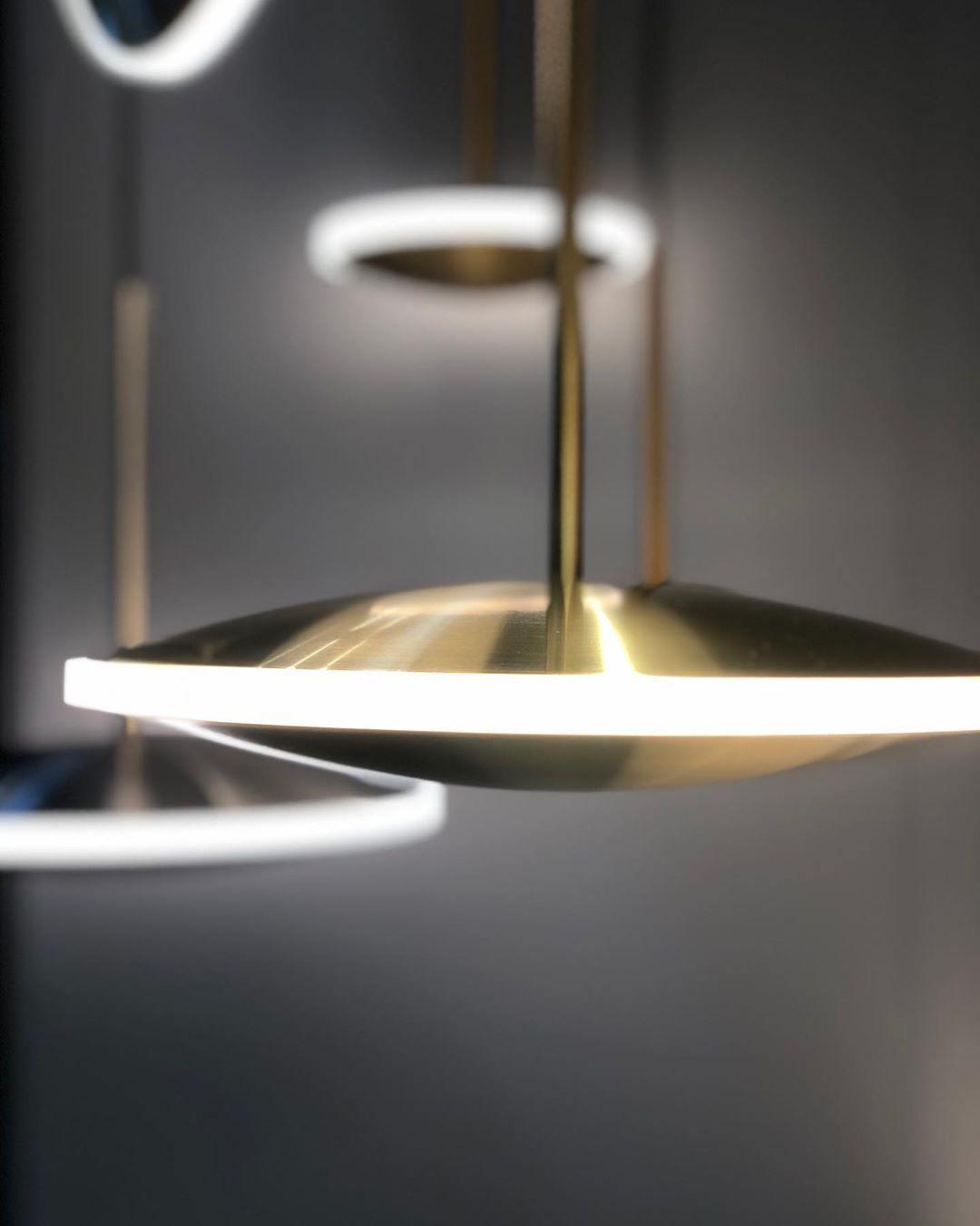 Chrona Dish Droplight Pendant Light