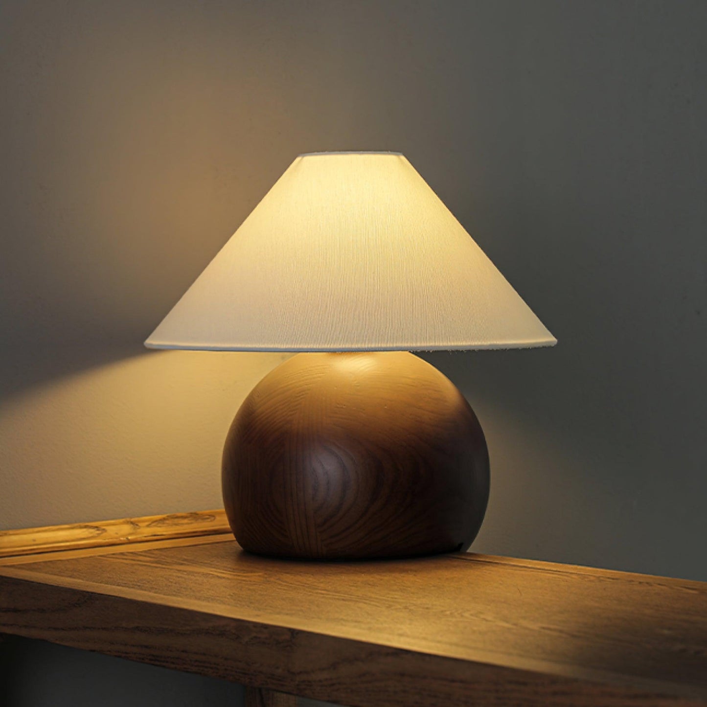 Corner Log Portable lamp Table Lamp