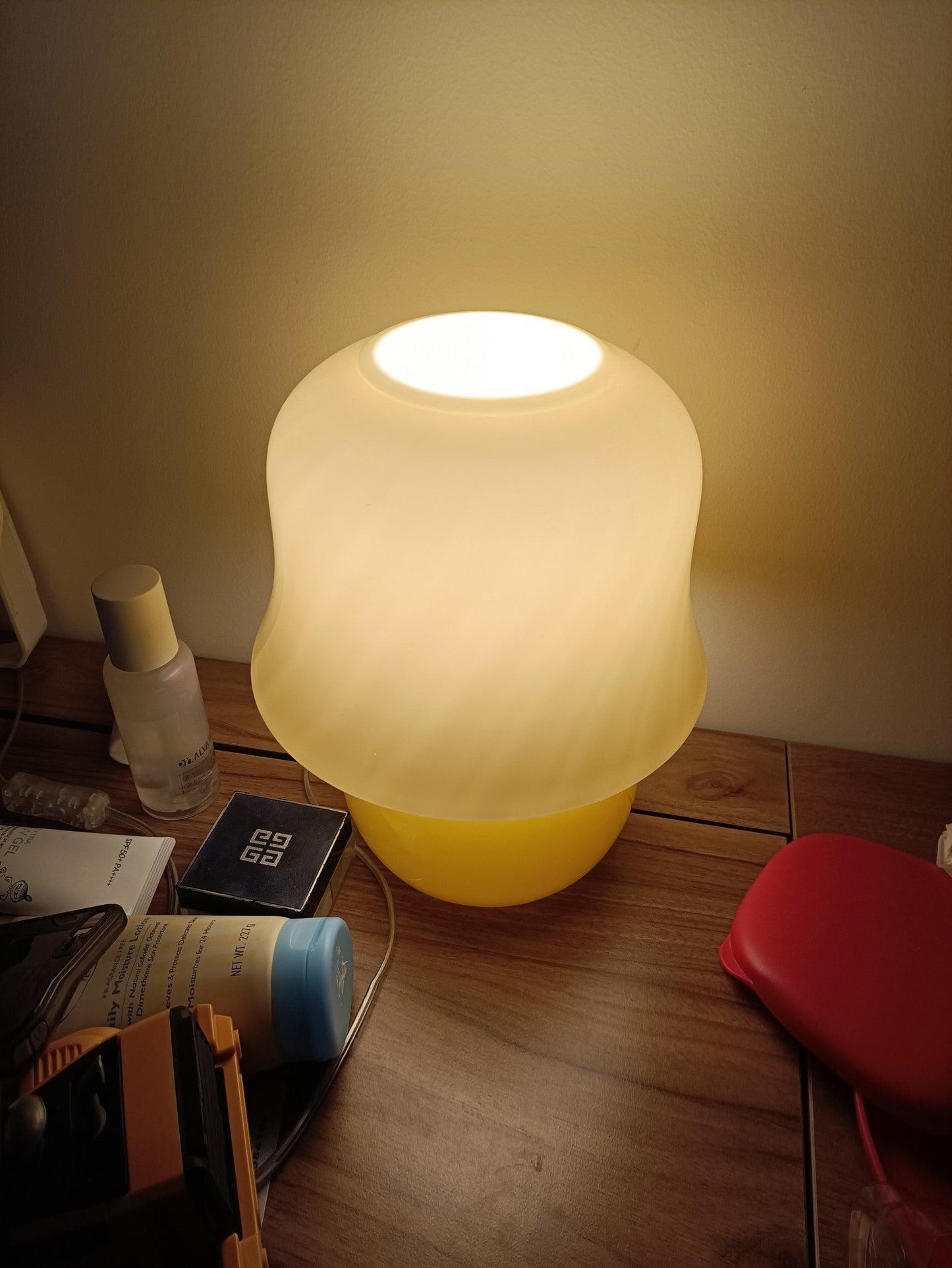 Creamy Mushroom Reading light Table Lamp