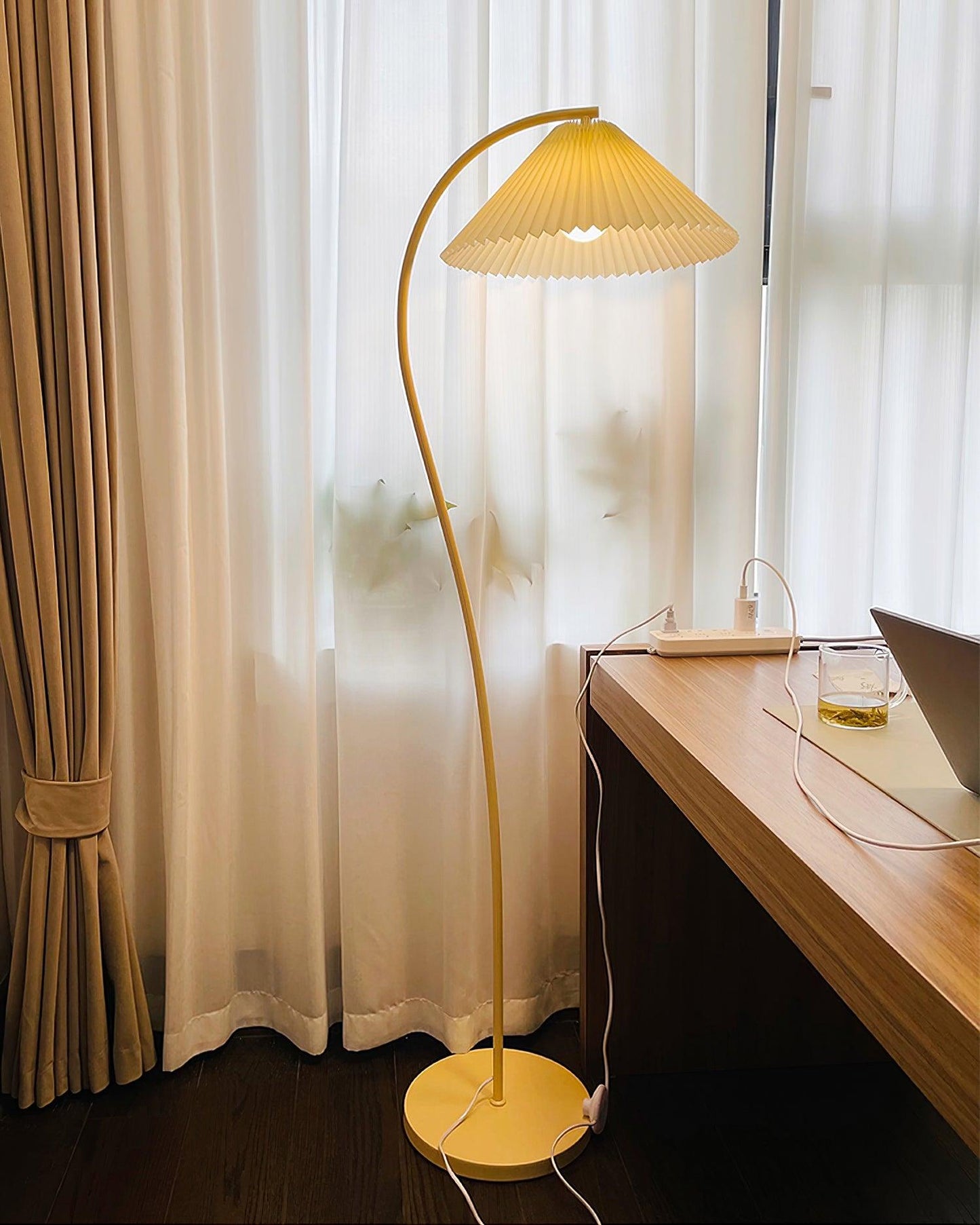 Crescini Pleated Free-standing Lamp Floor Lamp