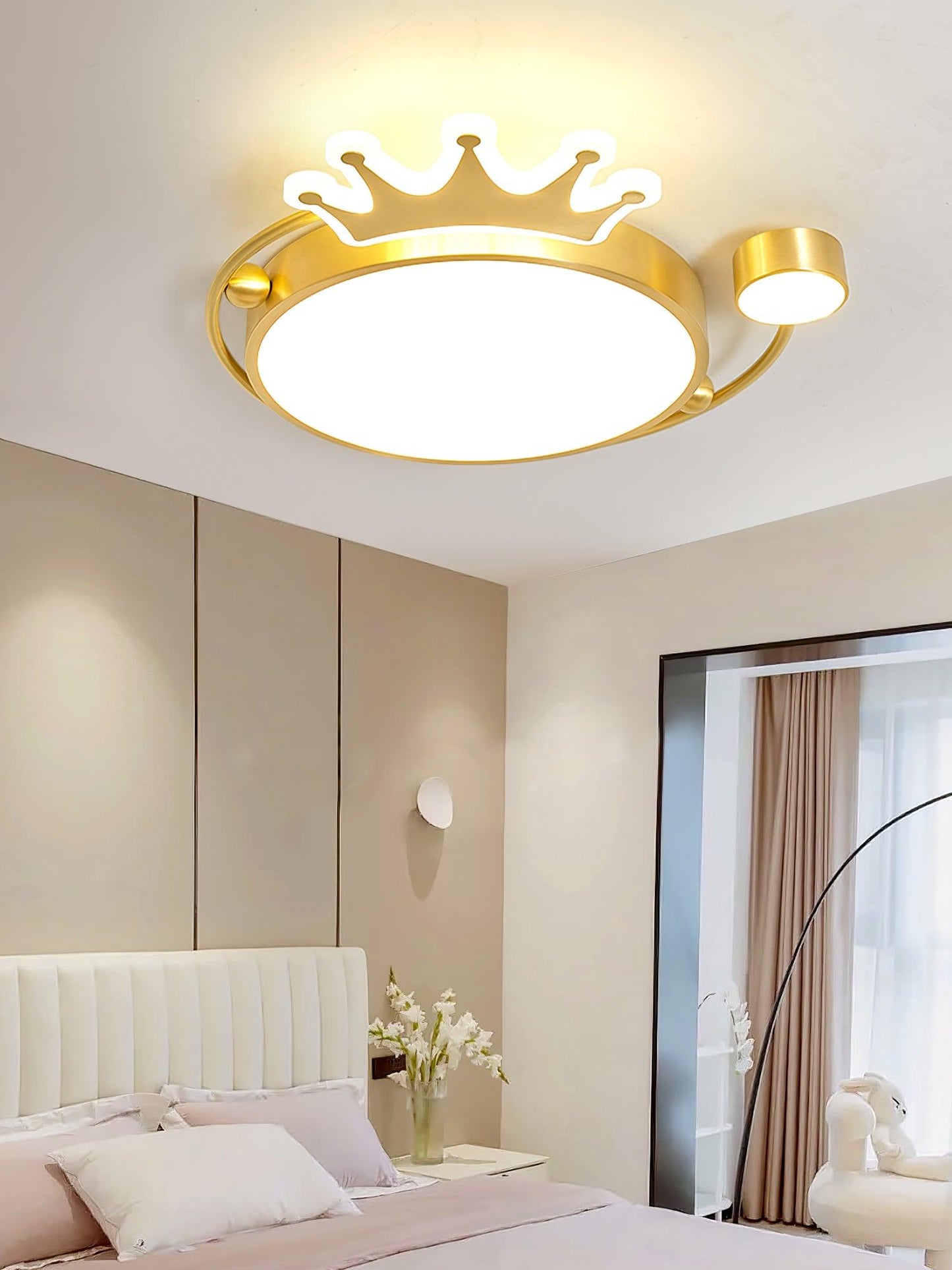 Crown Overhead fixture Ceiling Light