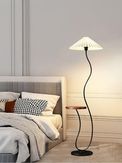 Curvatura Standing Lamp Floor Lamp