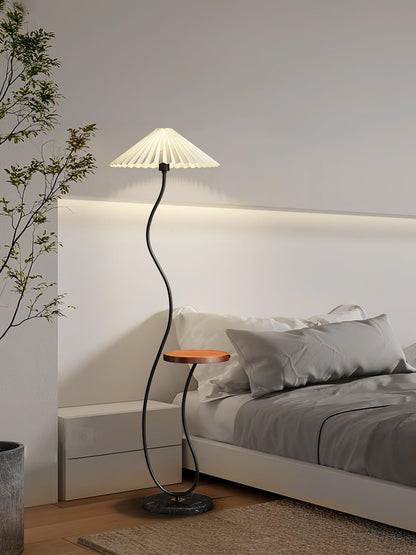 Curvatura Standing Lamp Floor Lamp