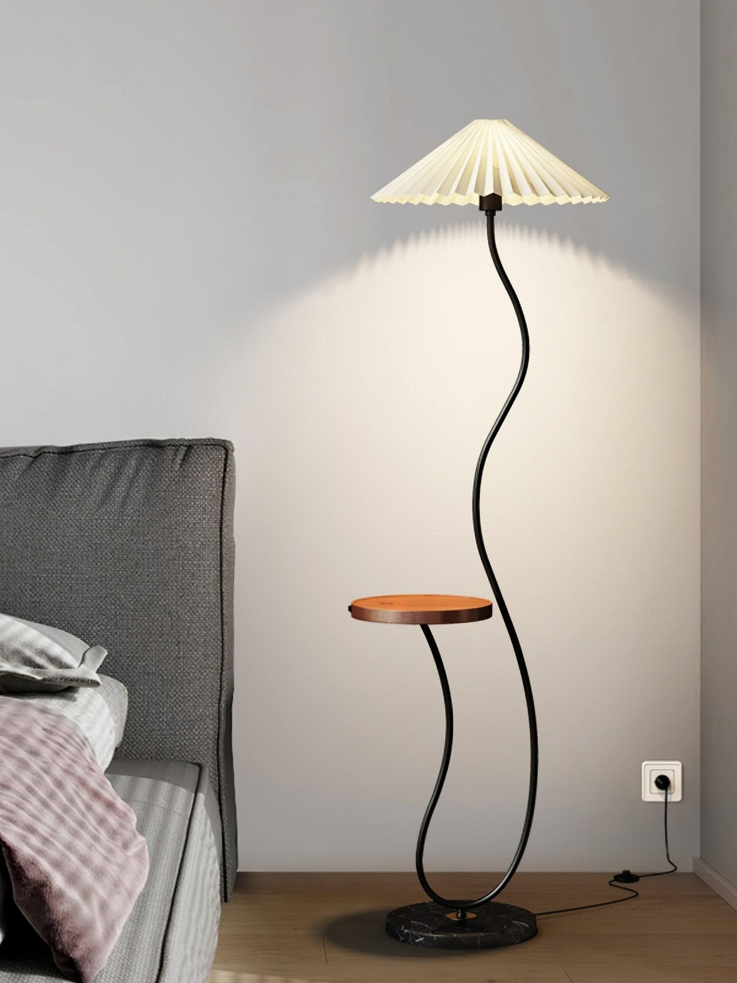 Curvatura Standing Lamp Floor Lamp