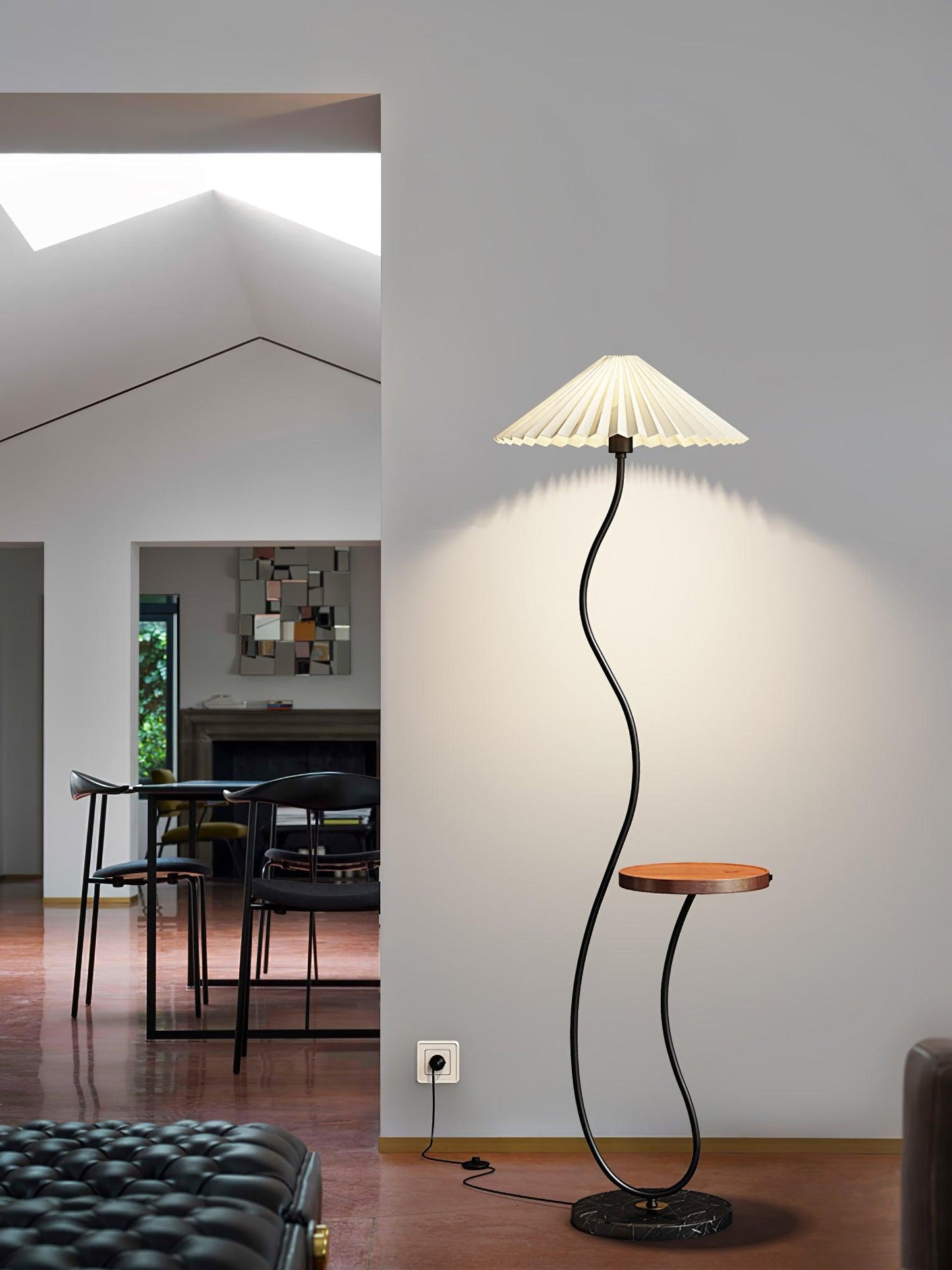 Curvatura Standing Lamp Floor Lamp