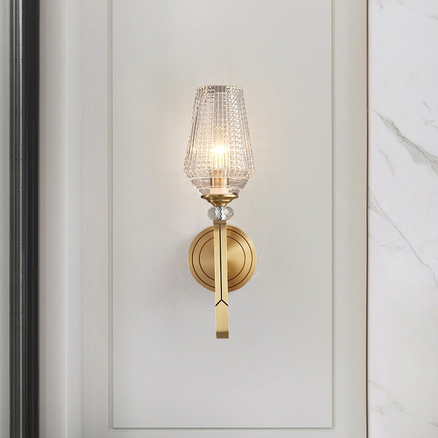 Devora Brass Bracket light Wall Lamp