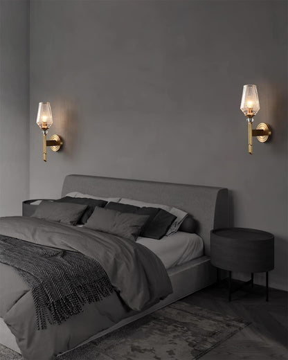 Devora Brass Bracket light Wall Lamp