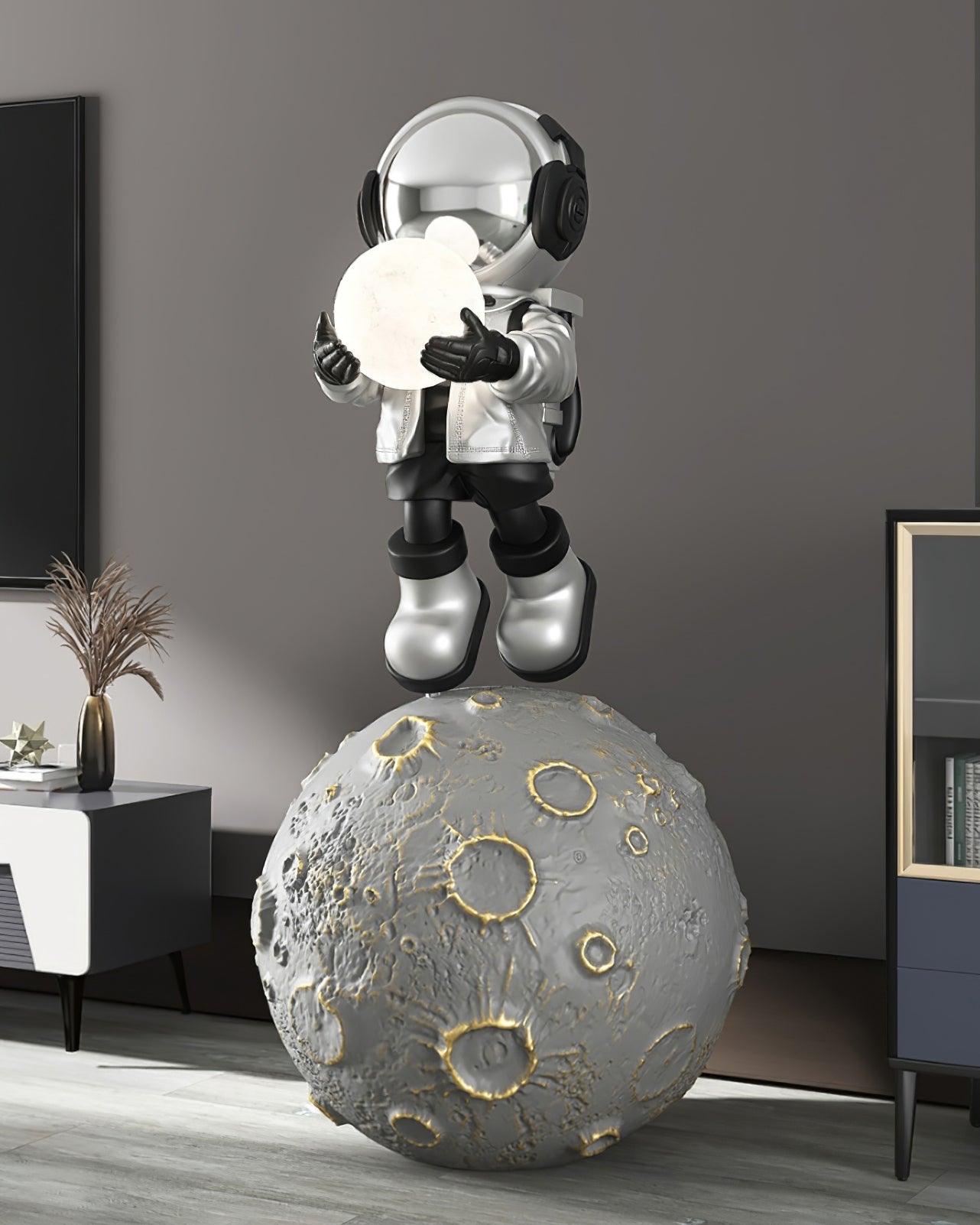 Diver Astronaut Built-in Battery Accent Lamp Floor Lamp