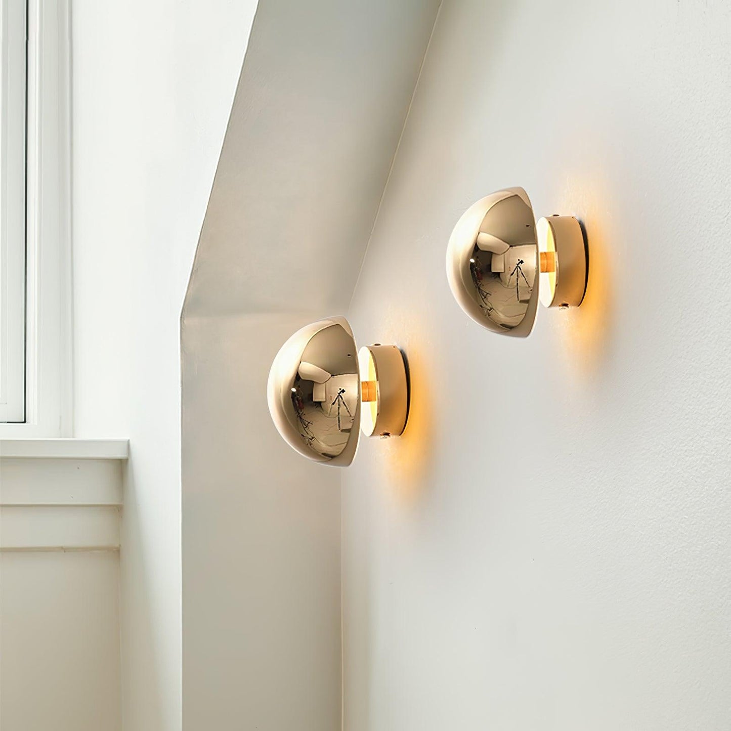 Aurum Sphere Bracket light Wall Sconce