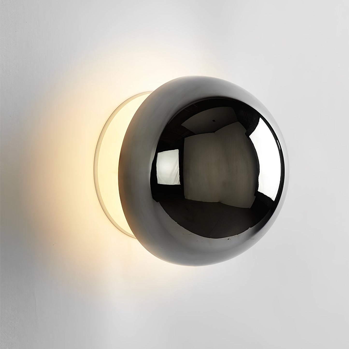 Aurum Sphere Bracket light Wall Sconce