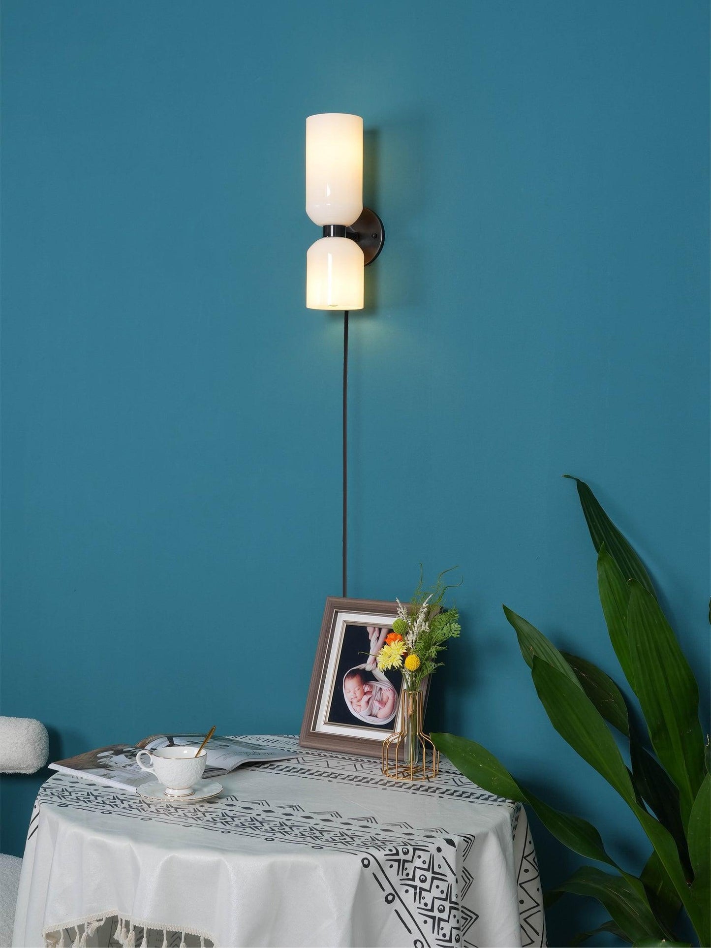 Edie Plug-In Bracket light Wall Lamp