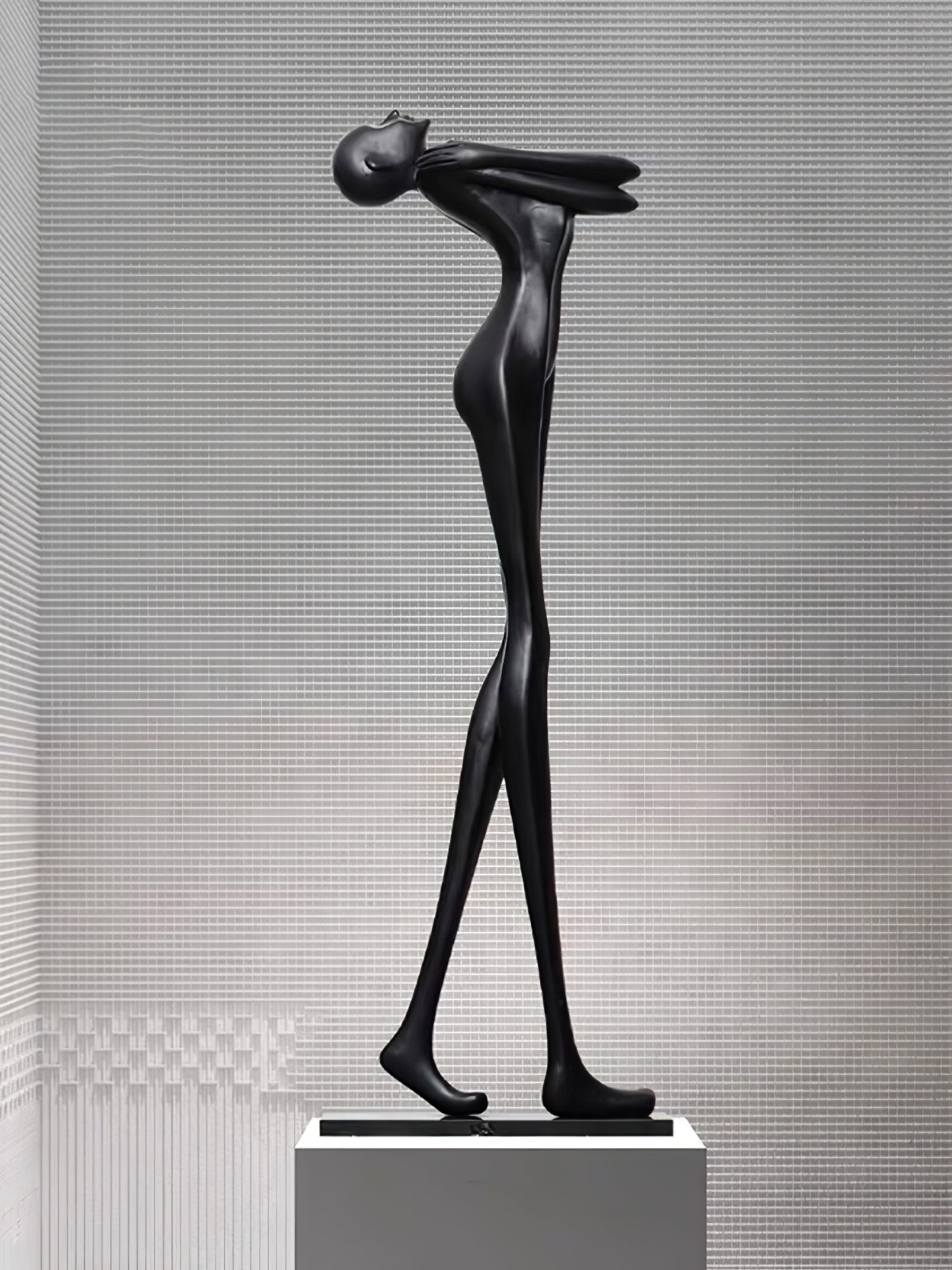 Embrace Ball Sculpture Free-standing Lamp Floor Lamp