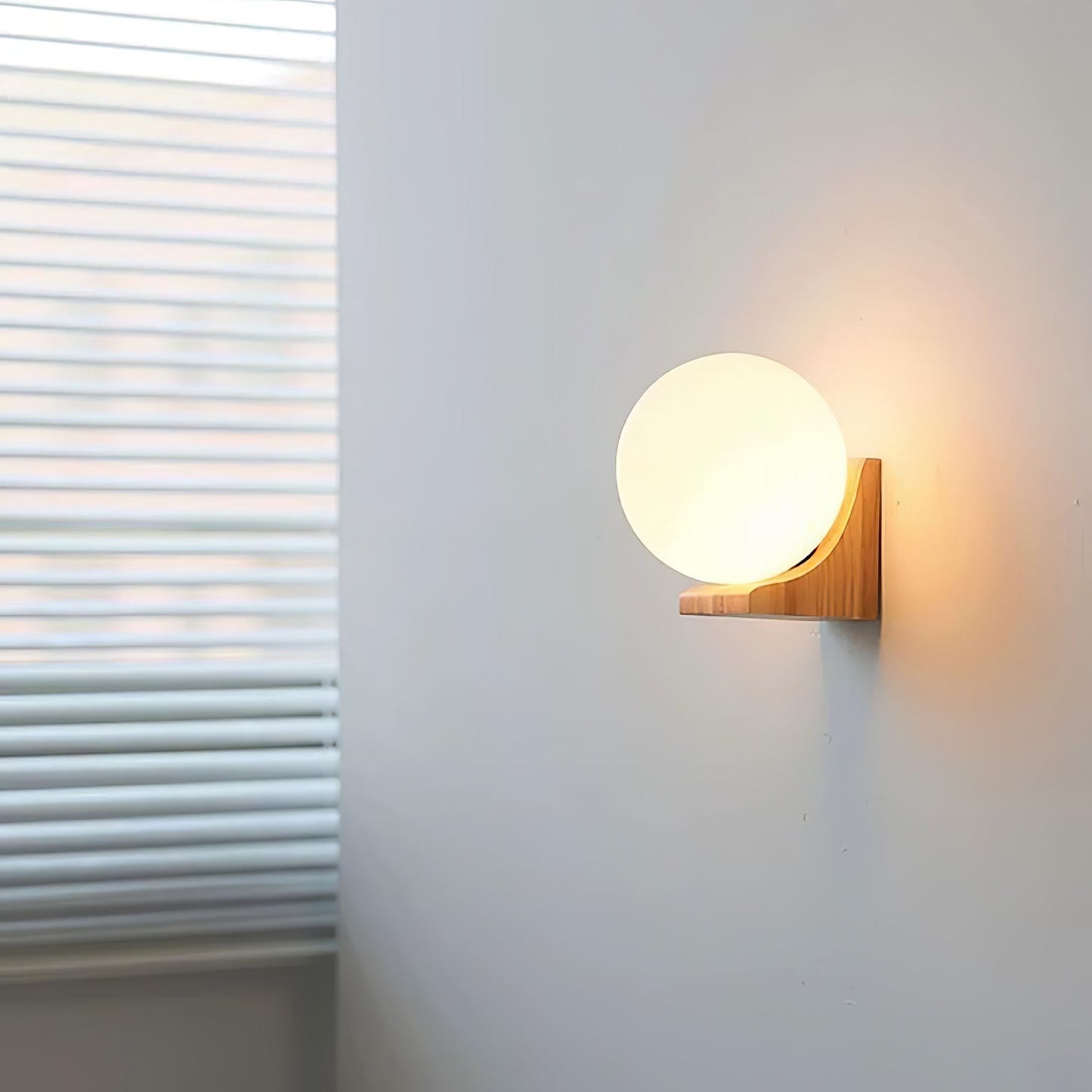 Evelyn Orb Wall sconce Wall Lamp