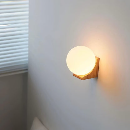 Evelyn Orb Wall sconce Wall Lamp