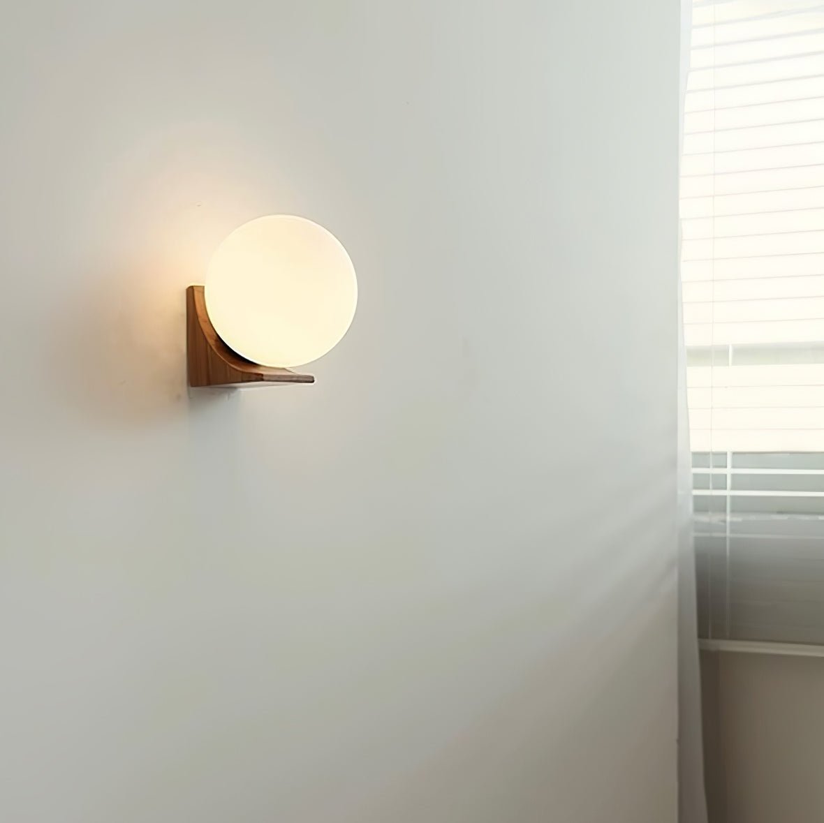 Evelyn Orb Wall sconce Wall Lamp