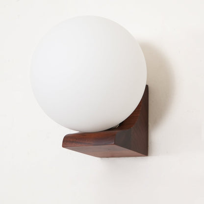 Evelyn Orb Wall sconce Wall Lamp