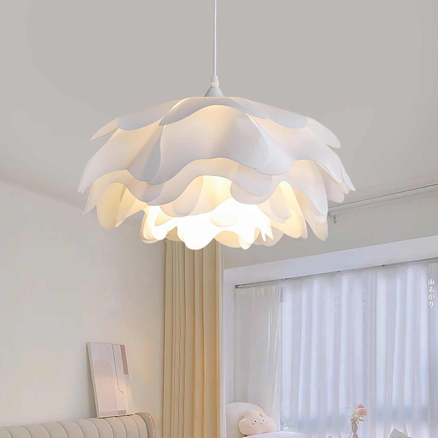 Flower Shaped White Drop light Pendant Lamp