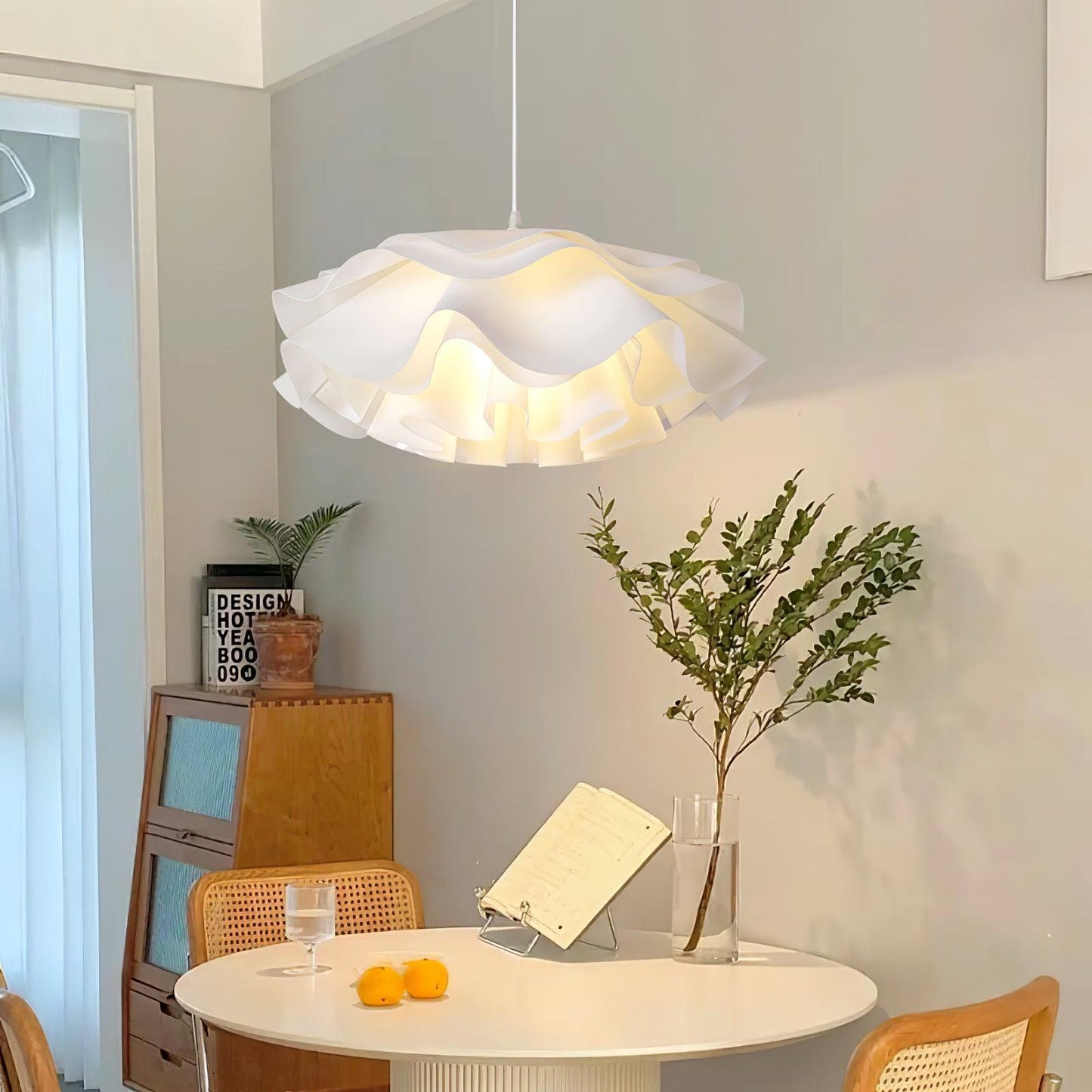 Flower Shaped White Drop light Pendant Lamp