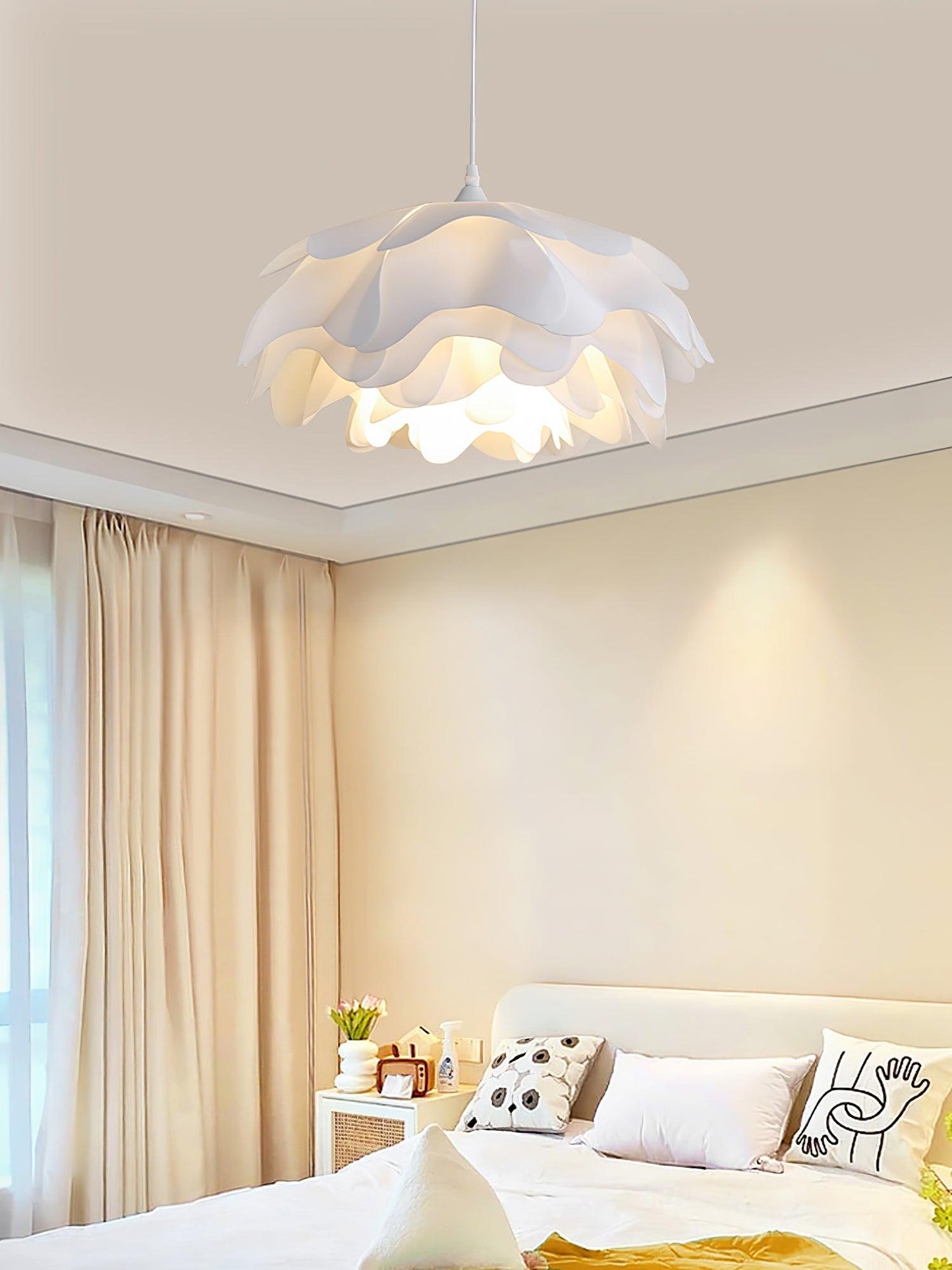 Flower Shaped White Drop light Pendant Lamp