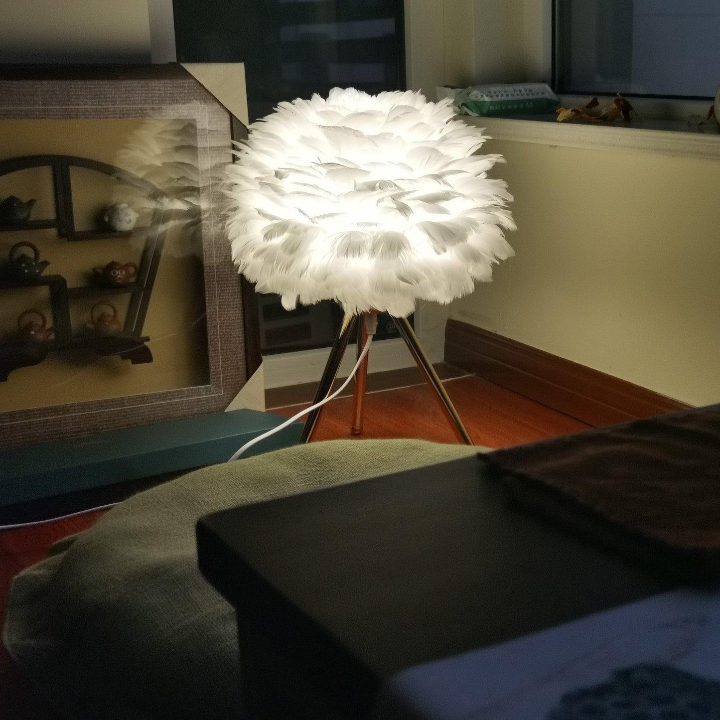 Goose Feather Accent lamp Table Lamp