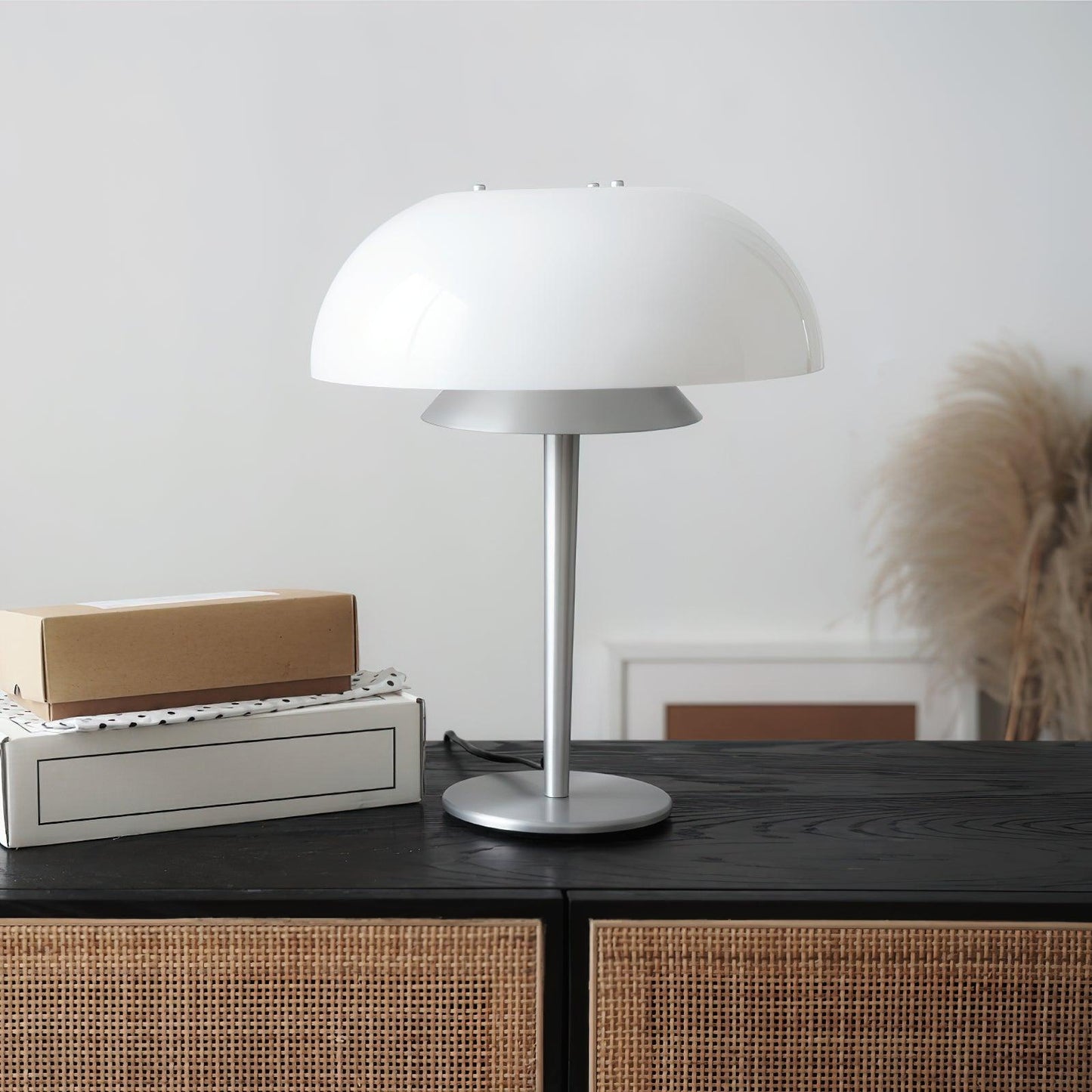 Wuzzini Bedside lamp Table Lamp