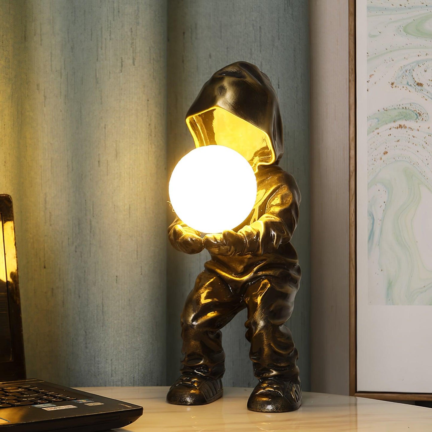 Hacker Planet Accent lamp Table Lamp