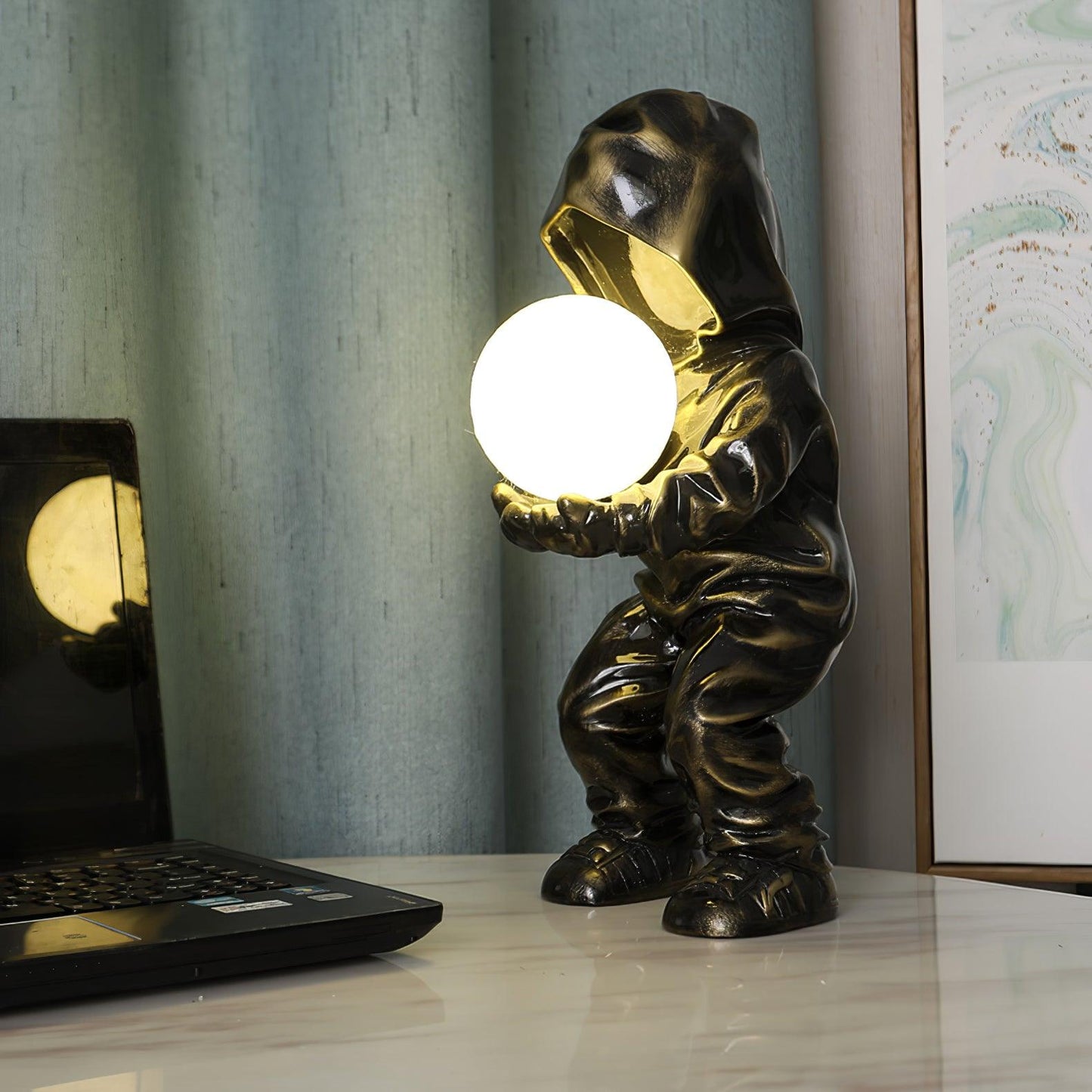 Hacker Planet Accent lamp Table Lamp